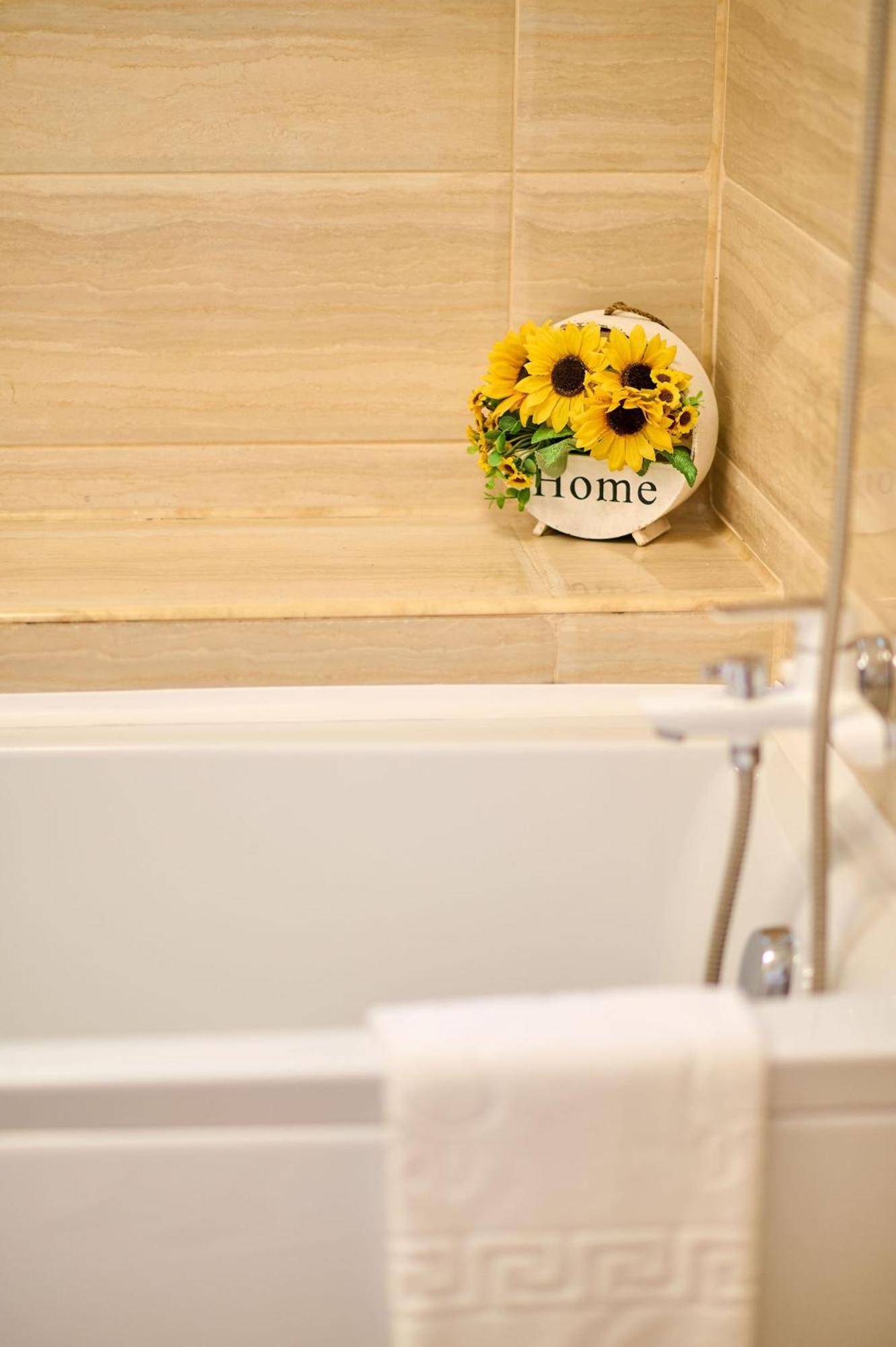 Apartament Summerland Vedere La Mare Mamaia Ngoại thất bức ảnh