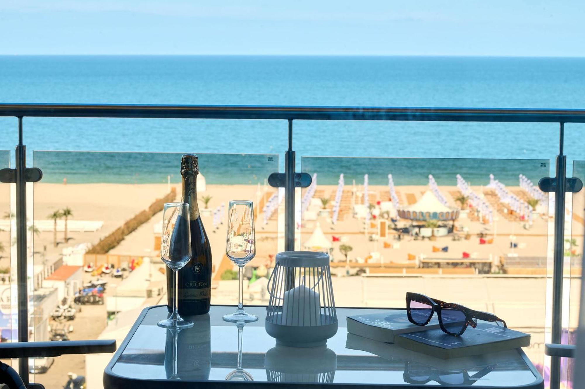 Apartament Summerland Vedere La Mare Mamaia Ngoại thất bức ảnh